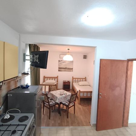 President Holiday Home Utjeha Bagian luar foto